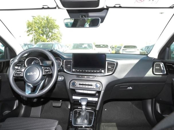 KIA Ceed SW 1.5T DCT Spirit Navi Lenkradhzg JBL ACC KIA Ceed SW 1.5T DCT Spirit Navi Lenkradhzg JBL ACC