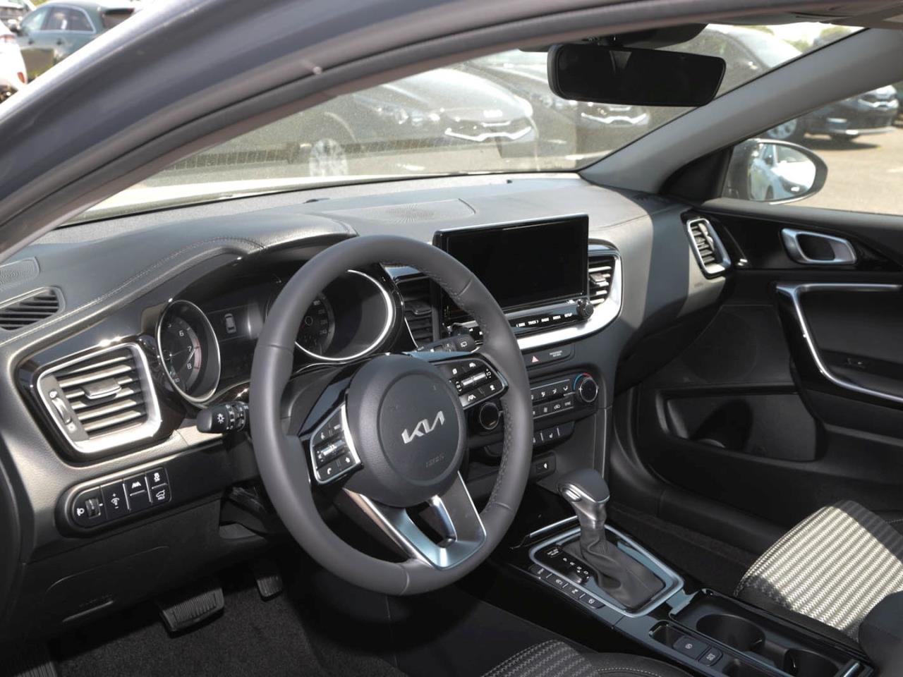 KIA Ceed SW 1.5T DCT Spirit Navi Lenkradhzg JBL ACC