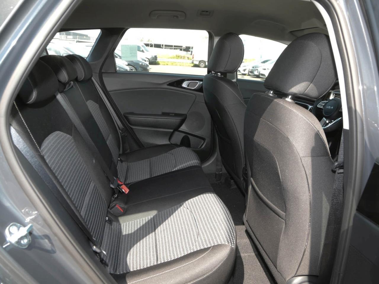 KIA Ceed SW 1.5T DCT Spirit Navi JBL Sound ACC