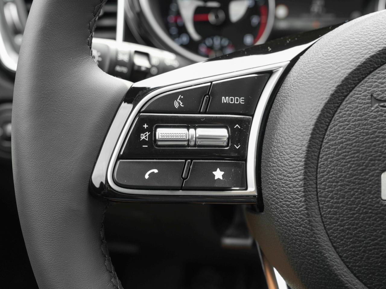 KIA Ceed SW 1.5T DCT Spirit Navi JBL-Sound ACC Kamera