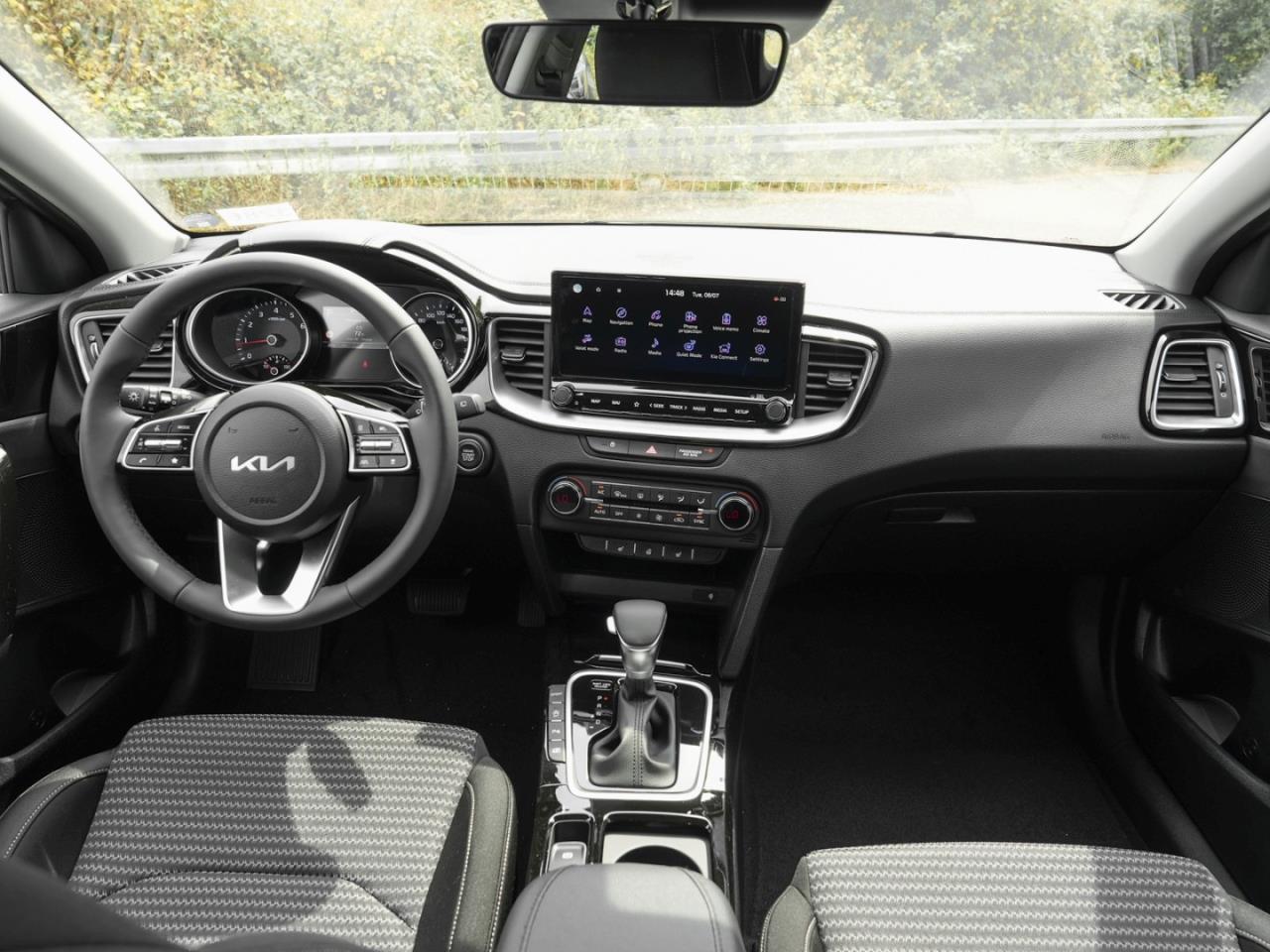 KIA Ceed SW 1.5T DCT Spirit Navi JBL-Sound ACC Kamera