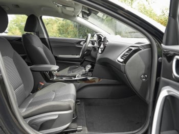 KIA Ceed SW 1.5T DCT Spirit Navi JBL-Sound ACC Kamera