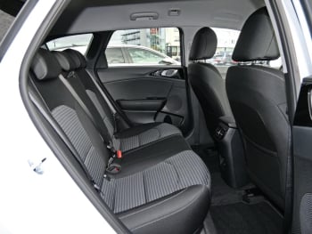 KIA Ceed SW 1.5T DCT Ultimate Edition Navi Kamera