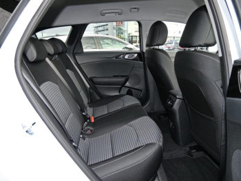 KIA Ceed SW 1.5T DCT Ultimate Edition Navi Kamera