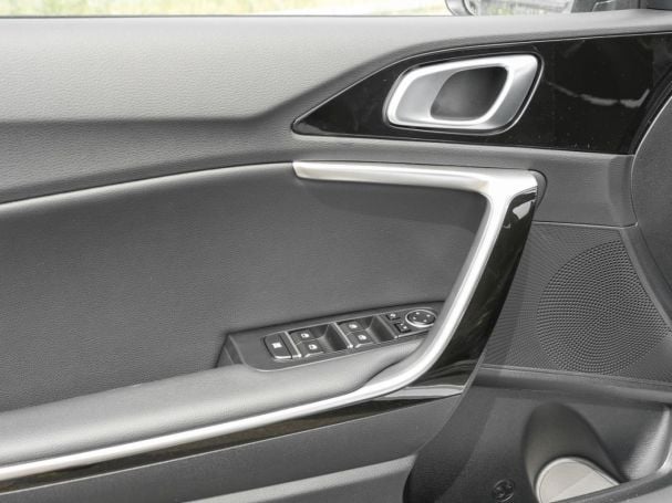 KIA Ceed SW 1.5T DCT Ultimate Edition Navi Kamera KIA Ceed SW 1.5T DCT Ultimate Edition Navi Kamera