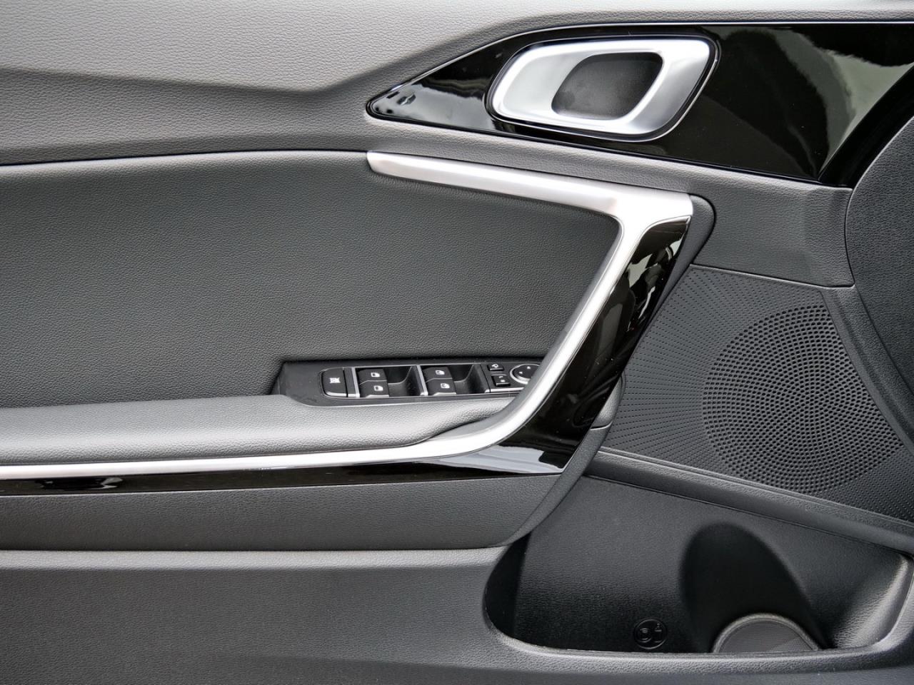 KIA Ceed SW 1.5T DCT Ultimate Edition Navi Kamera