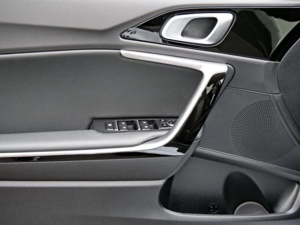 KIA Ceed SW 1.5T DCT Ultimate Edition Navi Kamera