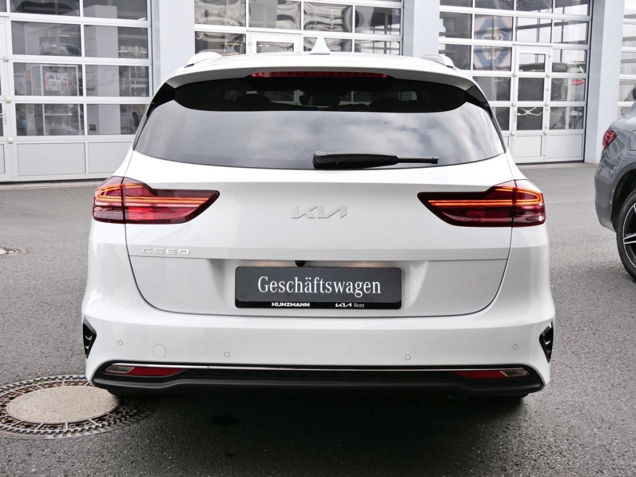 KIA Ceed SW 1.5T DCT Ultimate Edition Navi Kamera