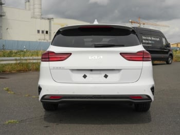 KIA Ceed SW 1.5T DCT Ultimate Edition Navi Kamera