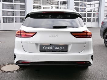 KIA Ceed SW 1.5T DCT Ultimate Edition Navi Kamera