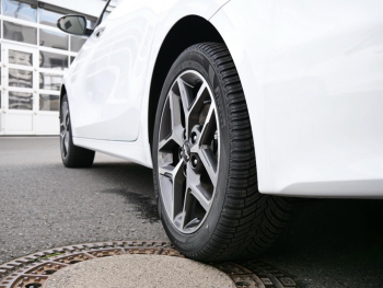 KIA Ceed SW 1.5T DCT Ultimate Edition Navi Kamera