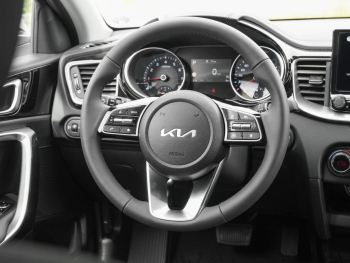 KIA Ceed SW 1.5T DCT Ultimate Edition Navi Kamera