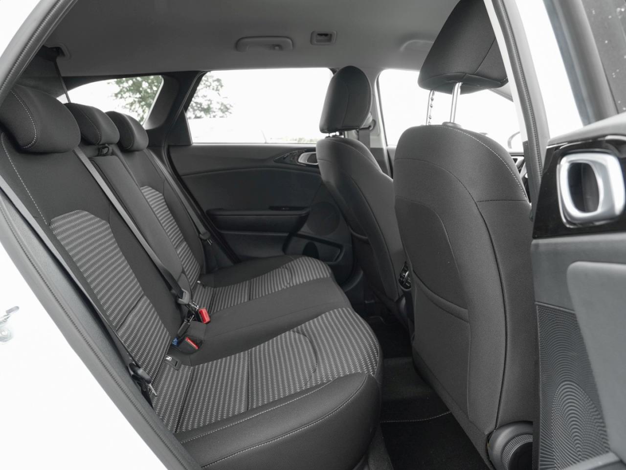 KIA Ceed SW 1.5T DCT Ultimate Edition Navi JBL ACC