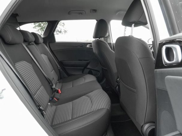 KIA Ceed SW 1.5T DCT Ultimate Edition Navi JBL ACC KIA Ceed SW 1.5T DCT Ultimate Edition Navi JBL ACC