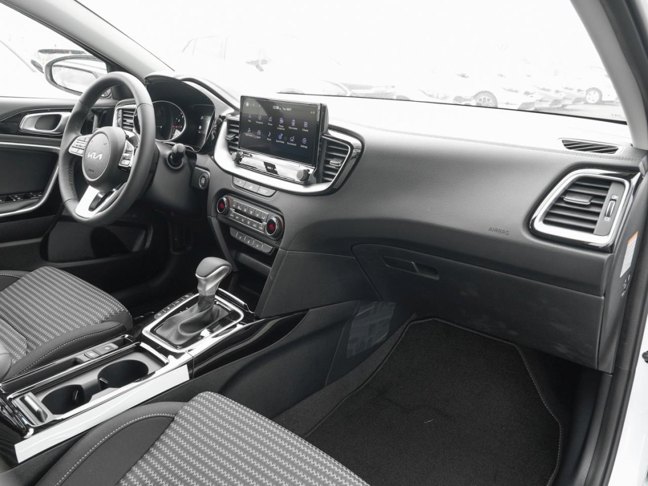 KIA Ceed SW 1.5T DCT Ultimate Edition Navi JBL ACC