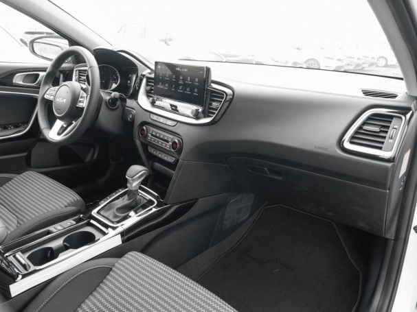 KIA Ceed SW 1.5T DCT Ultimate Edition Navi JBL ACC KIA Ceed SW 1.5T DCT Ultimate Edition Navi JBL ACC