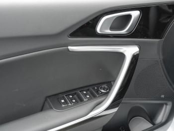 KIA Ceed SW 1.5T DCT Ultimate Edition Navi JBL ACC