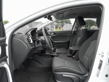 KIA Ceed SW 1.5T DCT Ultimate Edition Navi JBL ACC