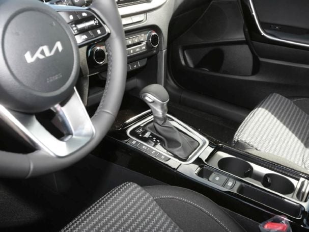 KIA Ceed SW 1.5T DCT Ultimate Edition Navi ACC Kamera KIA Ceed SW 1.5T DCT Ultimate Edition Navi ACC Kamera