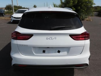 KIA Ceed SW 1.5T DCT Ultimate Edition Navi ACC Kamera