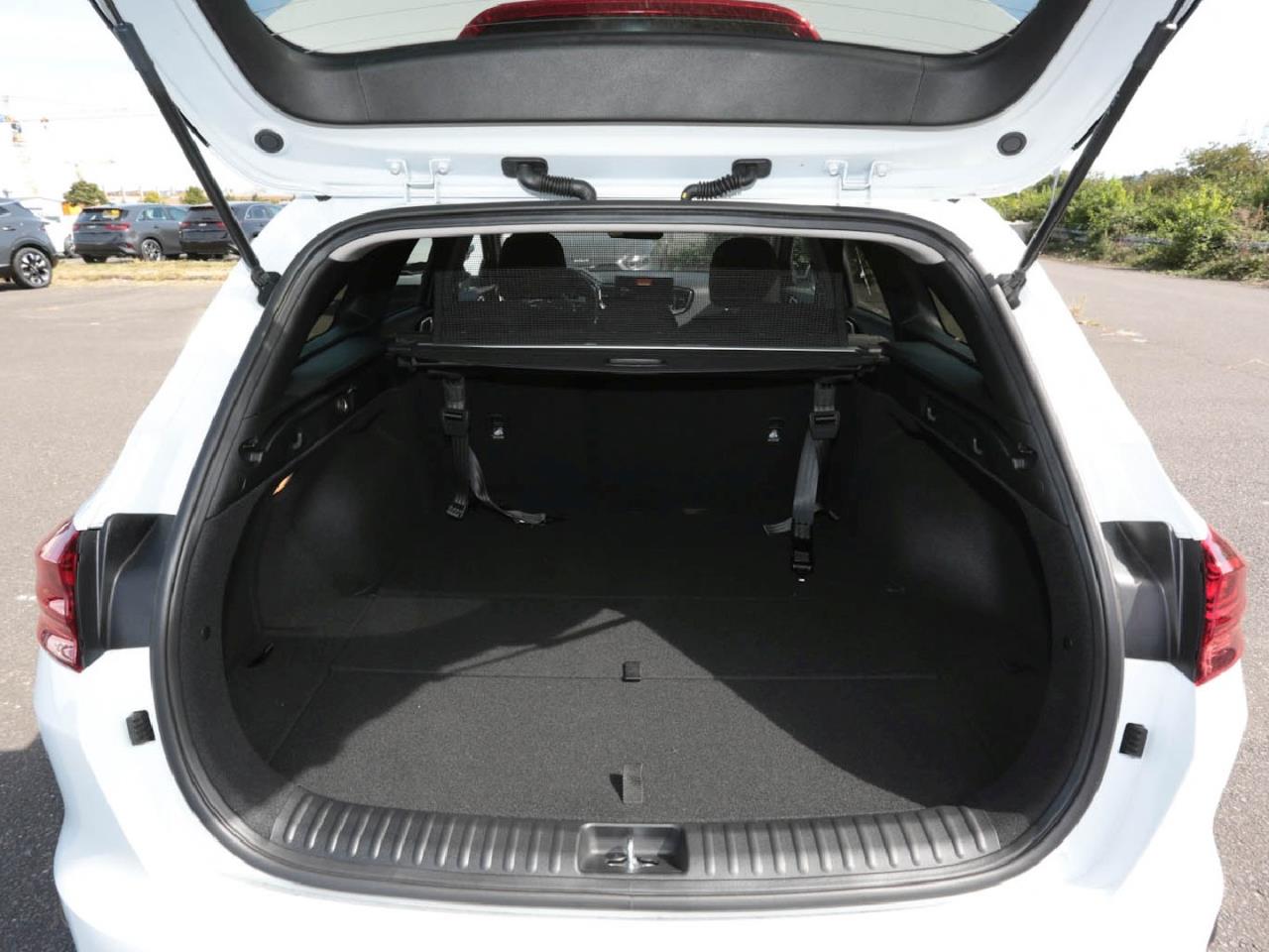 KIA Ceed SW 1.5T DCT Ultimate Edition Navi ACC Kamera