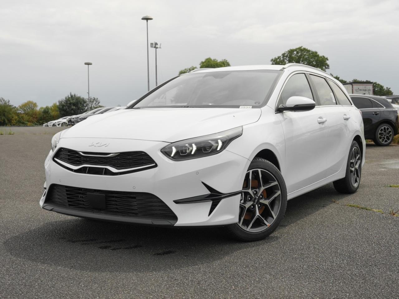 KIA Ceed SW 1.5T DCT Ultimate Edition Navi ACC Kamera