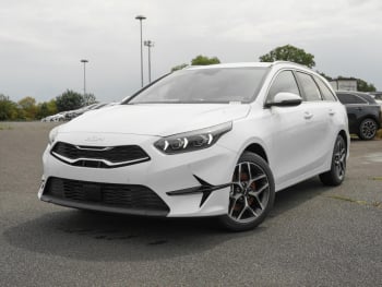 KIA Ceed SW 1.5T DCT Ultimate Edition Navi ACC Kamera