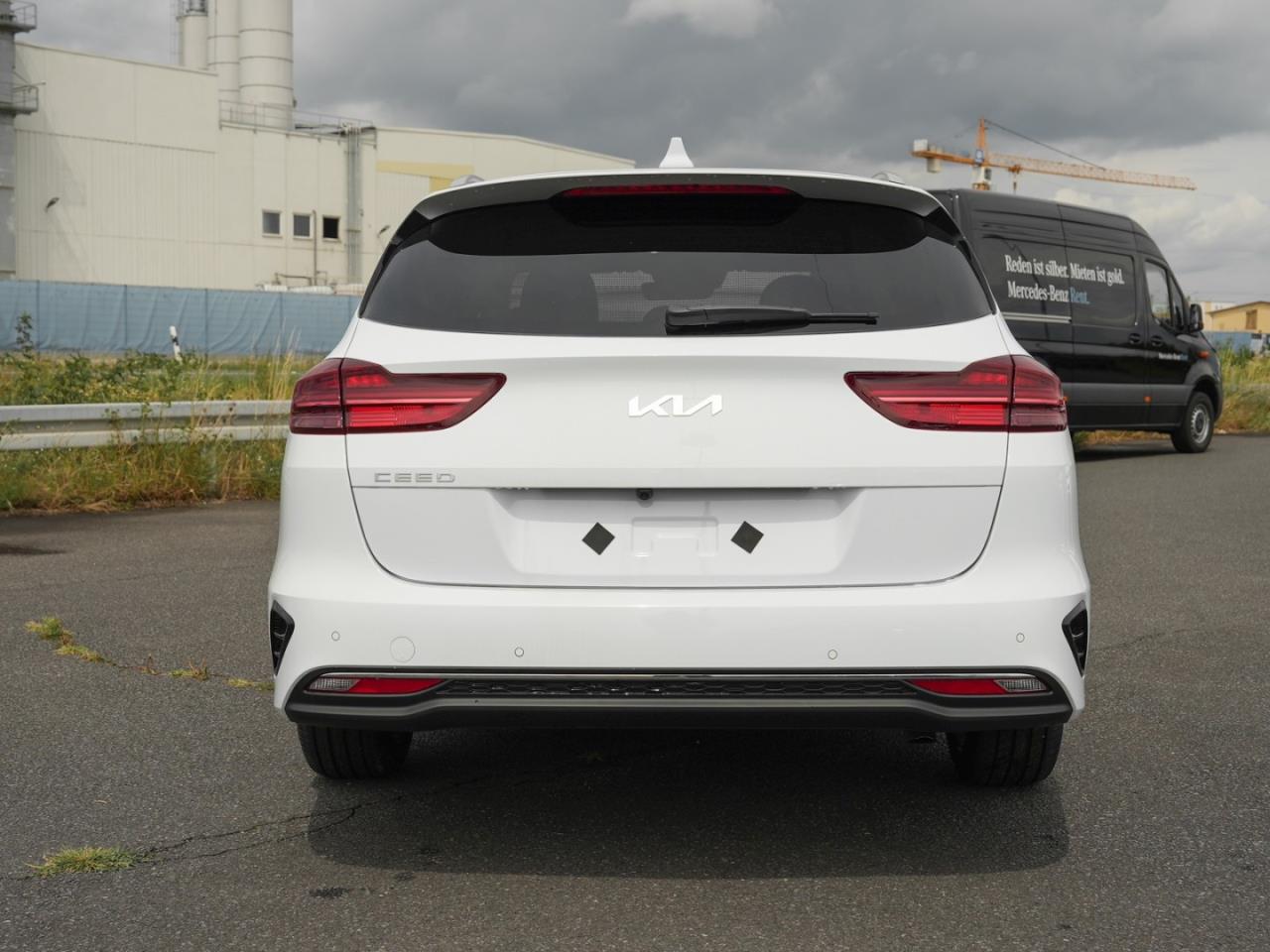 KIA Ceed SW 1.5T DCT Ultimate Edition Navi ACC Kamera