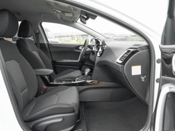 KIA Ceed SW 1.5T DCT Ultimate Edition Navi ACC Kamera