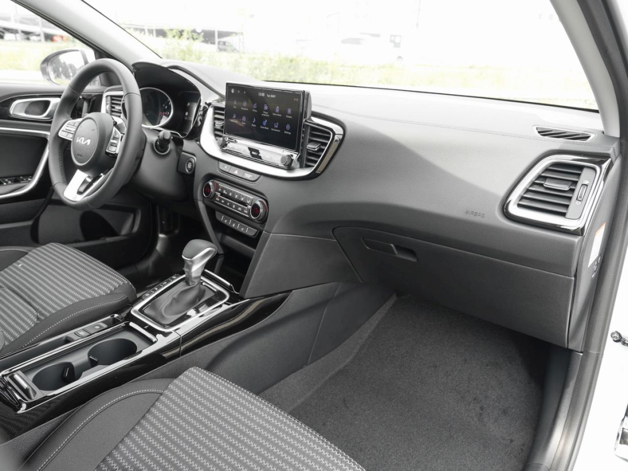 KIA Ceed SW 1.5T DCT Ultimate Edition Navi ACC Kamera