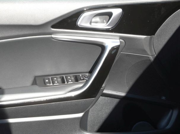 KIA Ceed SW 1.5T DCT Ultimate Edition Navi Kamera JBL KIA Ceed SW 1.5T DCT Ultimate Edition Navi Kamera JBL