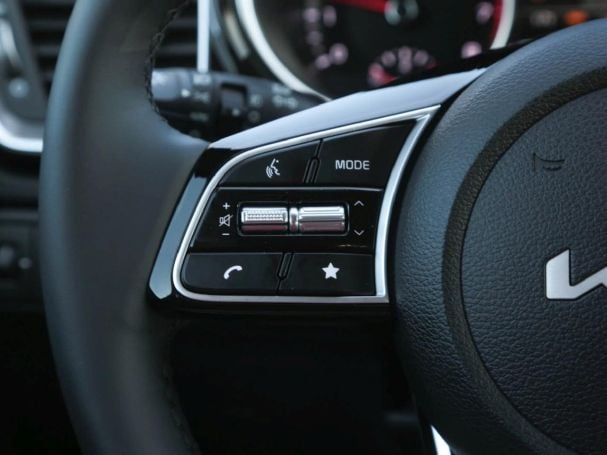 KIA Ceed SW 1.5T DCT Ultimate Edition Navi Kamera JBL KIA Ceed SW 1.5T DCT Ultimate Edition Navi Kamera JBL