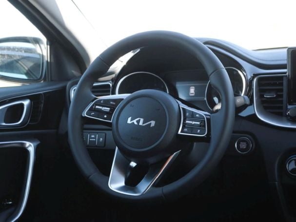 KIA Ceed SW 1.5T DCT Ultimate Edition Navi Kamera JBL KIA Ceed SW 1.5T DCT Ultimate Edition Navi Kamera JBL