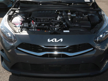 KIA Ceed SW 1.5T DCT Ultimate Edition Navi Kamera JBL