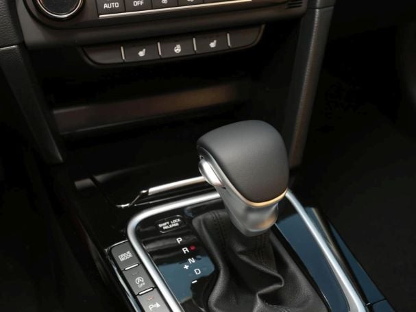 KIA Ceed SW 1.5T DCT Ultimate Edition Navi ACC Kamera