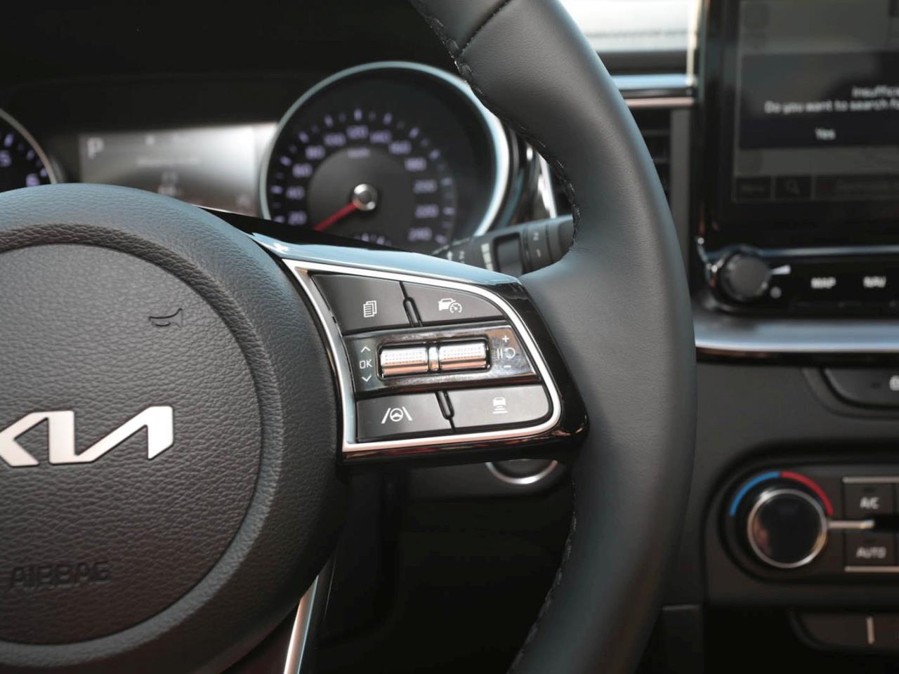 KIA Ceed SW 1.5T DCT Ultimate Edition Navi ACC Kamera