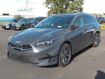 KIA Ceed SW 1.5T DCT Ultimate Edition Navi ACC Kamera