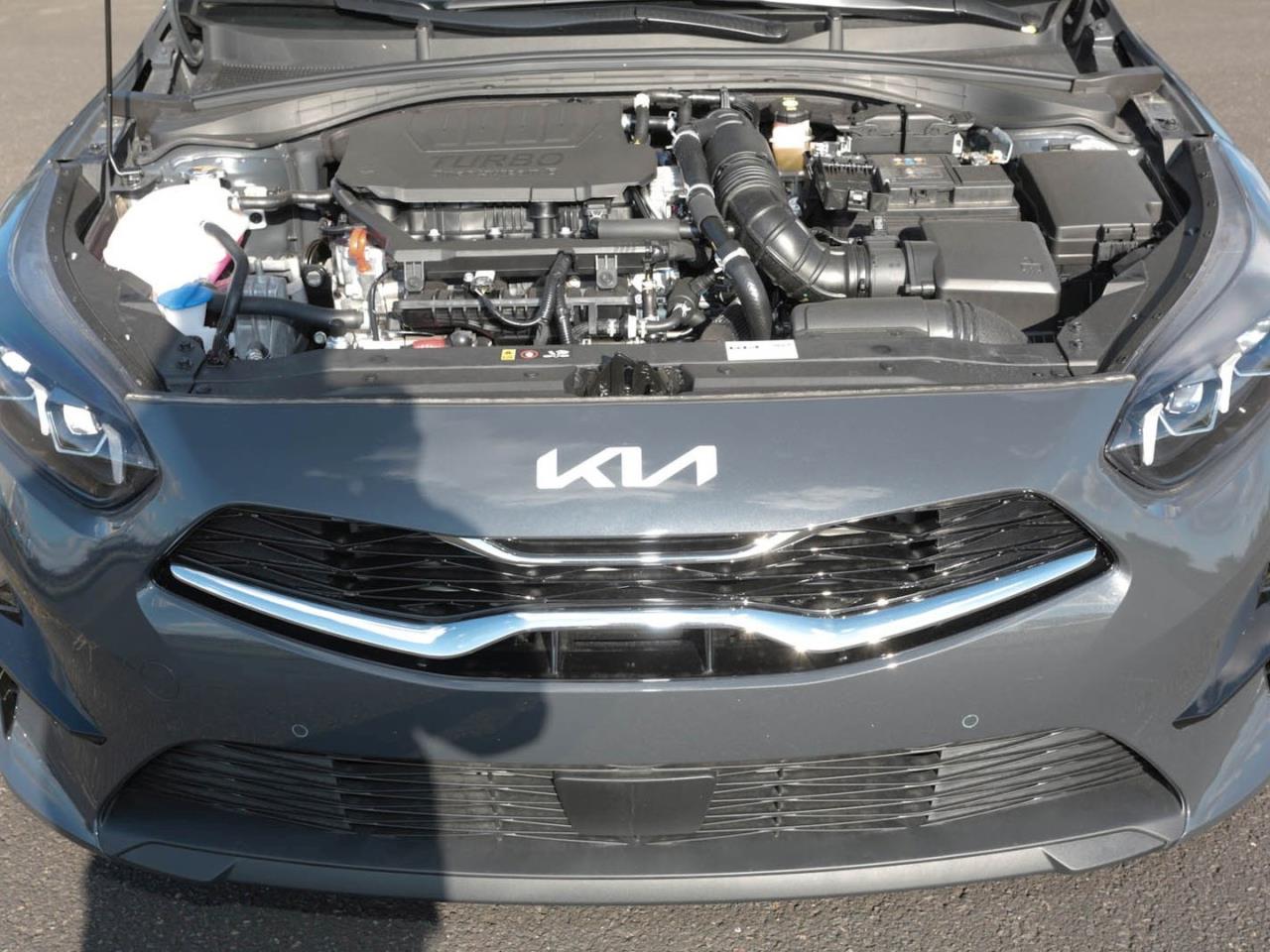 KIA Ceed SW 1.5T DCT Ultimate Edition Navi ACC Kamera