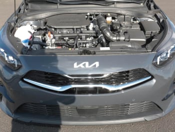 KIA Ceed SW 1.5T DCT Ultimate Edition Navi ACC Kamera