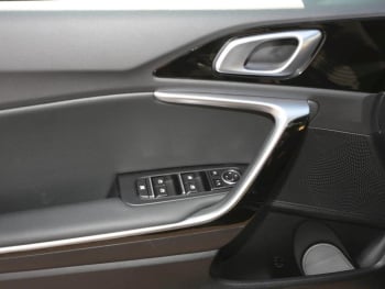 KIA Ceed SW 1.5T DCT Ultimate Edition Navi ACC Kamera