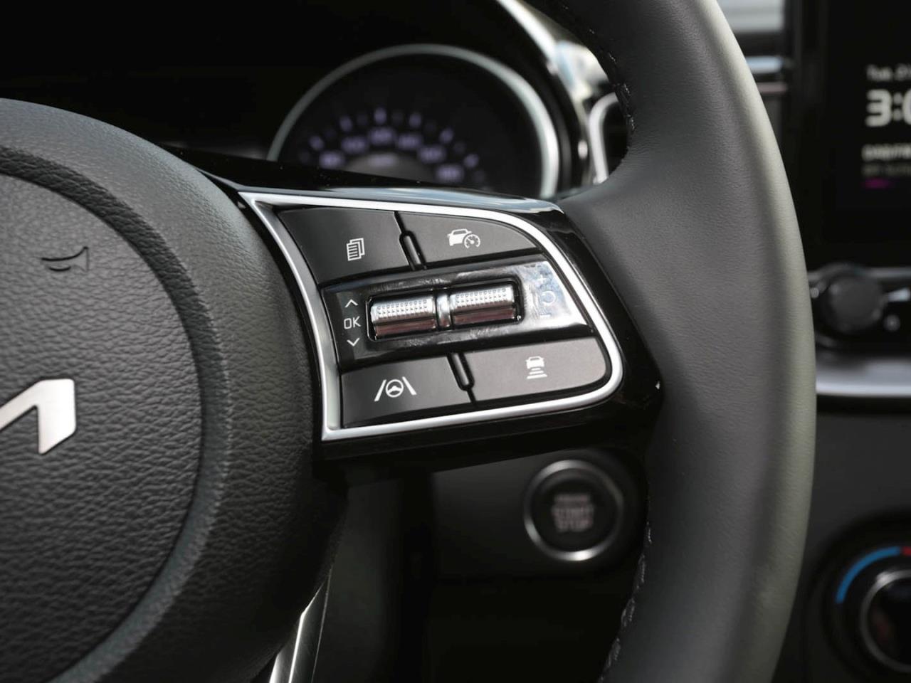 KIA Ceed SW 1.5T DCT Ultimate Edition Navi ACC Kamera