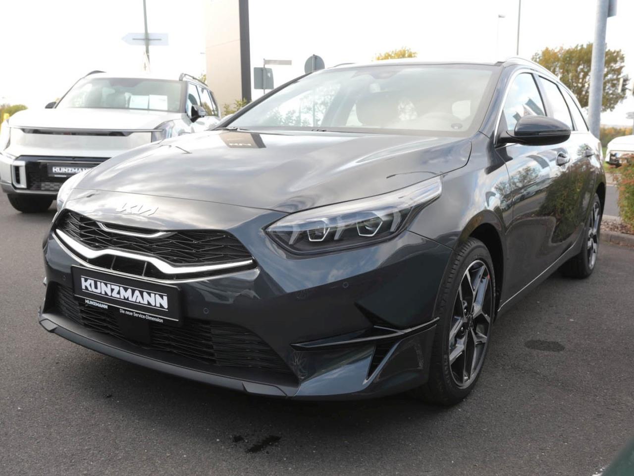 KIA Ceed SW 1.5T DCT Ultimate Edition Navi ACC Kamera