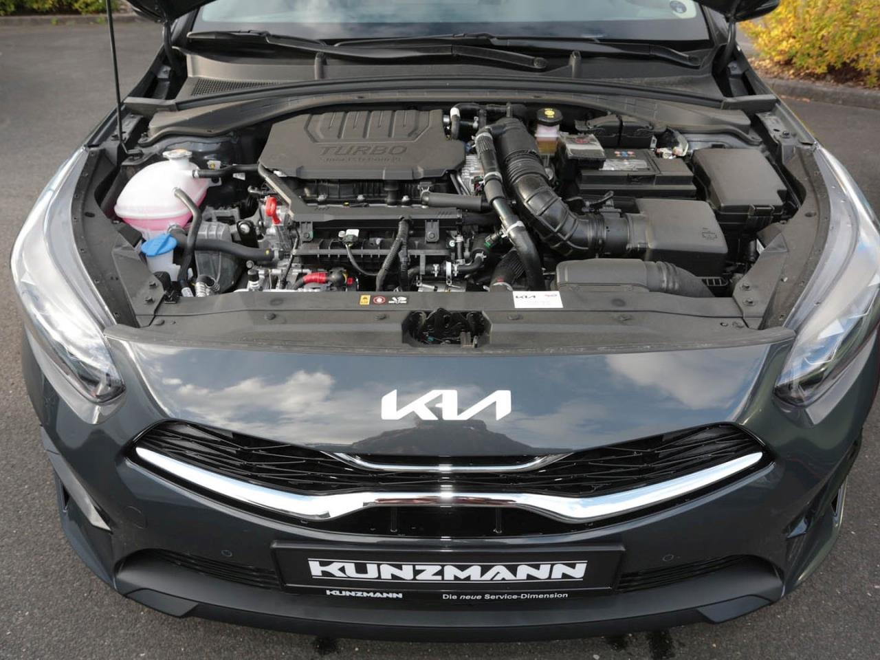 KIA Ceed SW 1.5T DCT Ultimate Edition Navi ACC Kamera