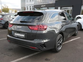 KIA Ceed SW 1.5T DCT Ultimate Edition Navi ACC Kamera