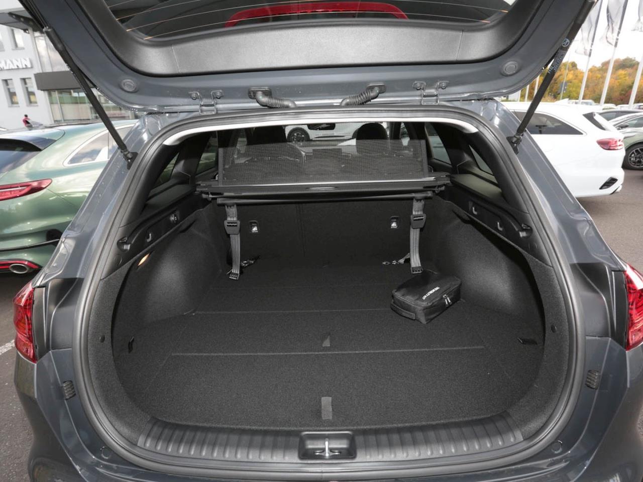 KIA Ceed SW 1.5T DCT Ultimate Edition Navi ACC Kamera