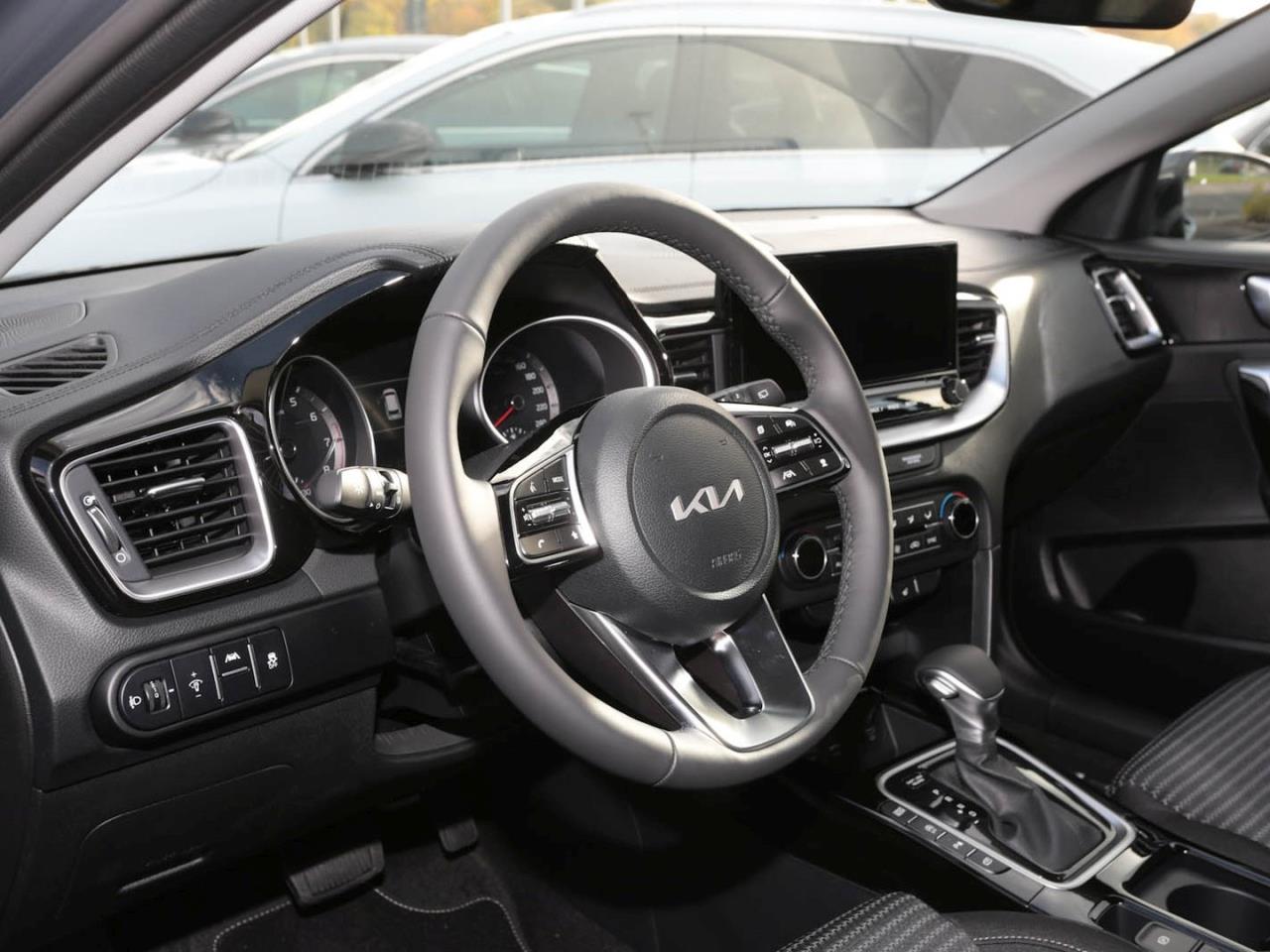 KIA Ceed SW 1.5T DCT Ultimate Edition Navi ACC Kamera