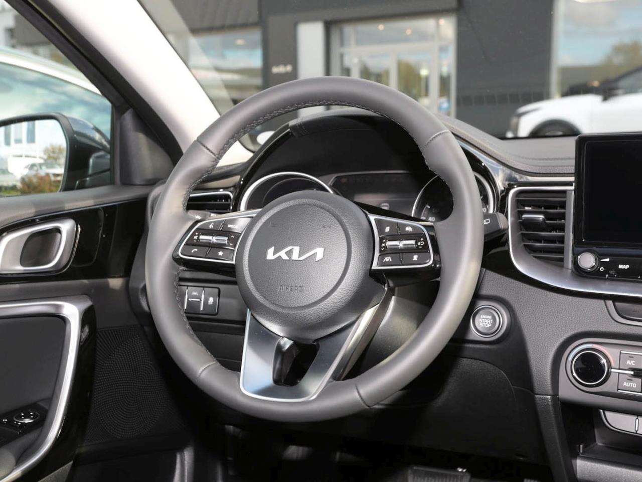 KIA Ceed SW 1.5T DCT Ultimate Edition Navi ACC Kamera