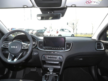 KIA Ceed SW 1.5T DCT Ultimate Edition Navi Kamera ACC