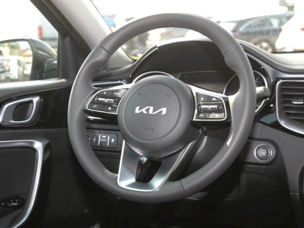 KIA Ceed SW 1.5T DCT Ultimate Edition Navi Kamera ACC KIA Ceed SW 1.5T DCT Ultimate Edition Navi Kamera ACC