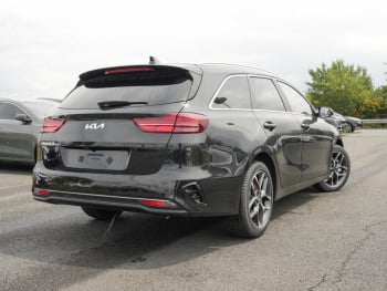 KIA Ceed SW 1.5T DCT Ultimate Edition Navi Kamera ACC